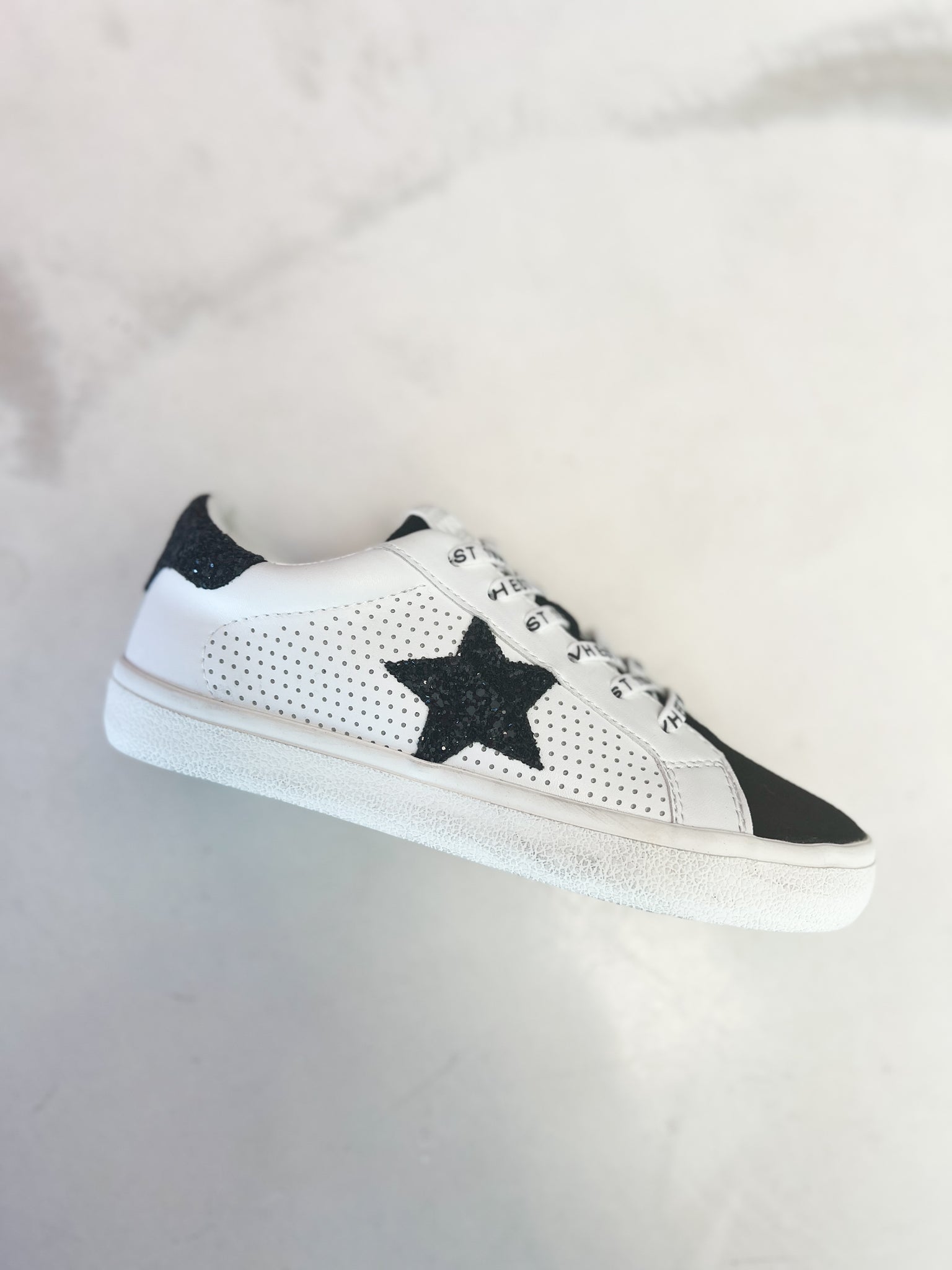 Gadol Star Low Top