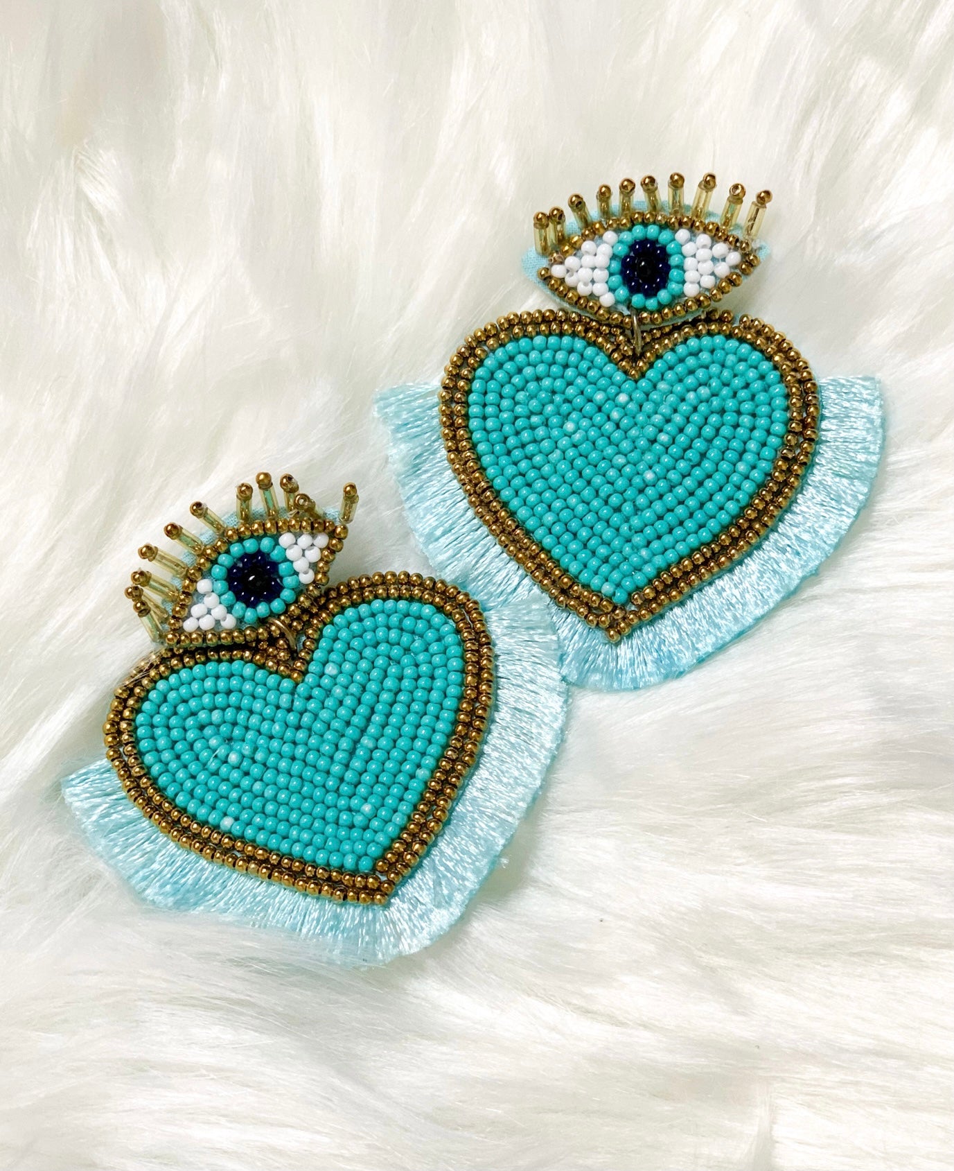 Heart Eyes Turquoise